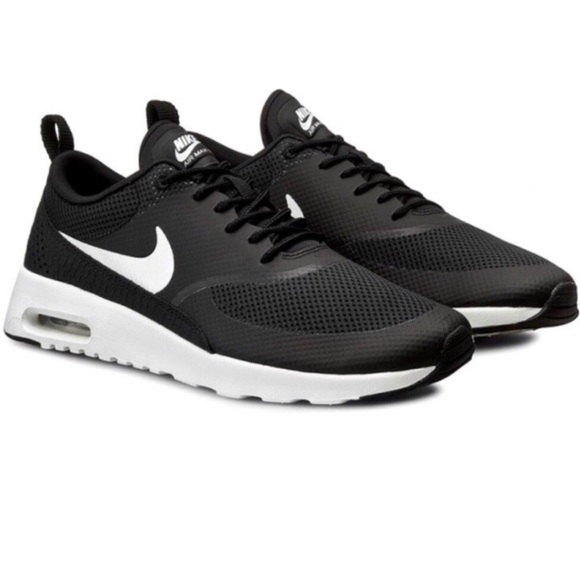 ❌Sold❌ Nike Women’s Air Max Thea in Black - Picture 2 of 8